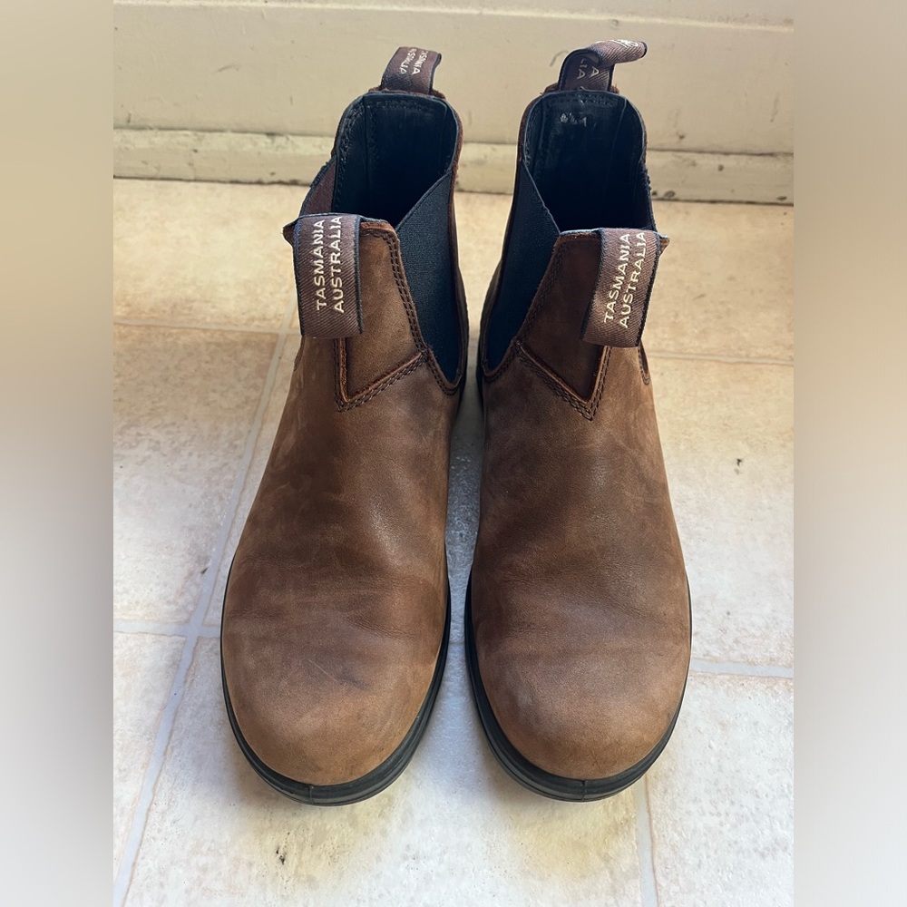 Blundstone Size 8.5 boots